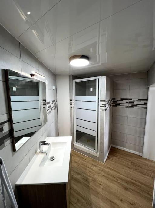 Appartement Avec Belle Vue Ouzouer-Sur-Trezee ภายนอก รูปภาพ